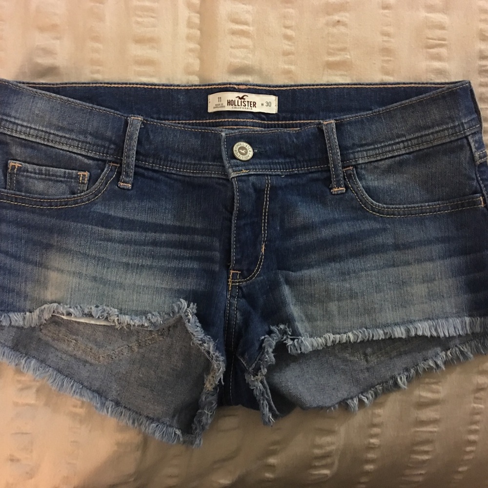 shorts from hollister!